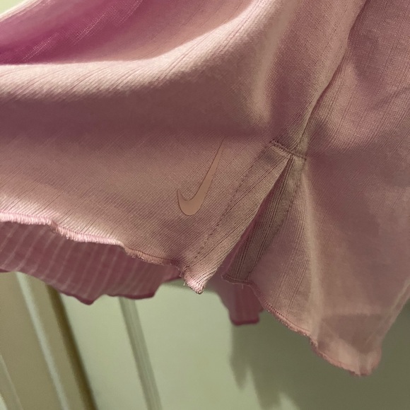 Nike Yoga open back top - Picture 3 of 5